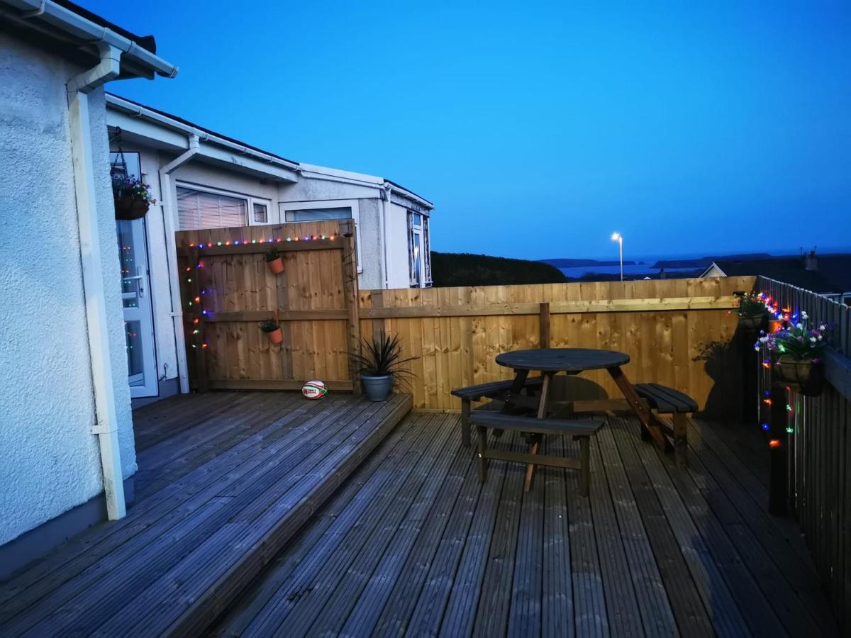 3-Bed 5-6 Berth Modernised Bungalow! Tenby Dış mekan fotoğraf